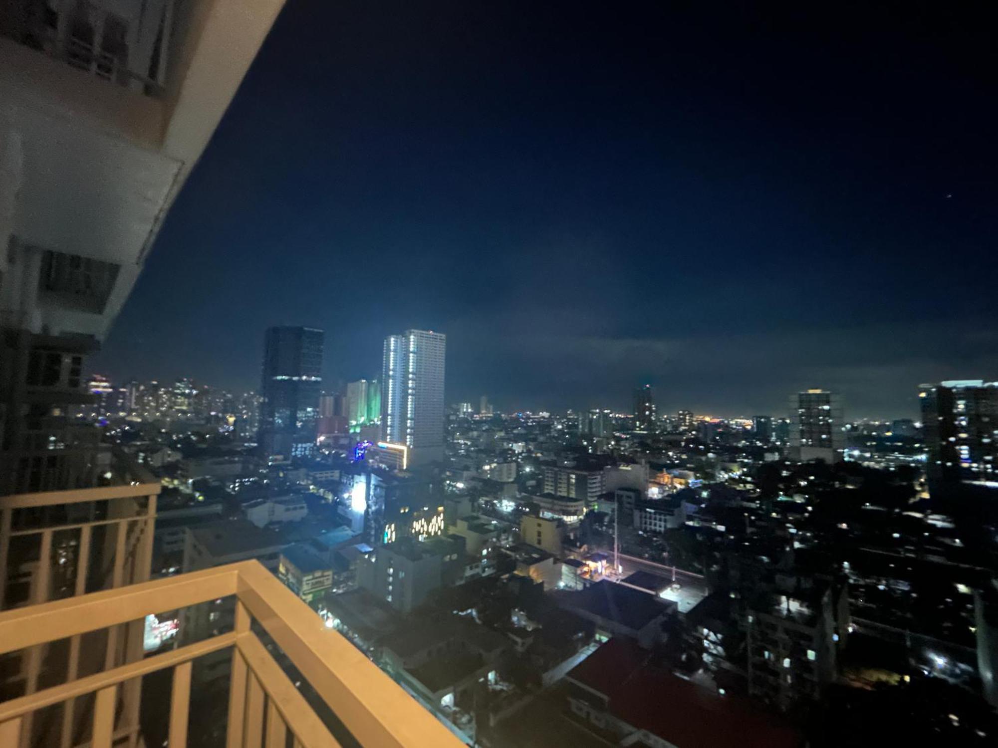 2Br Coast Residences Манила Екстериор снимка