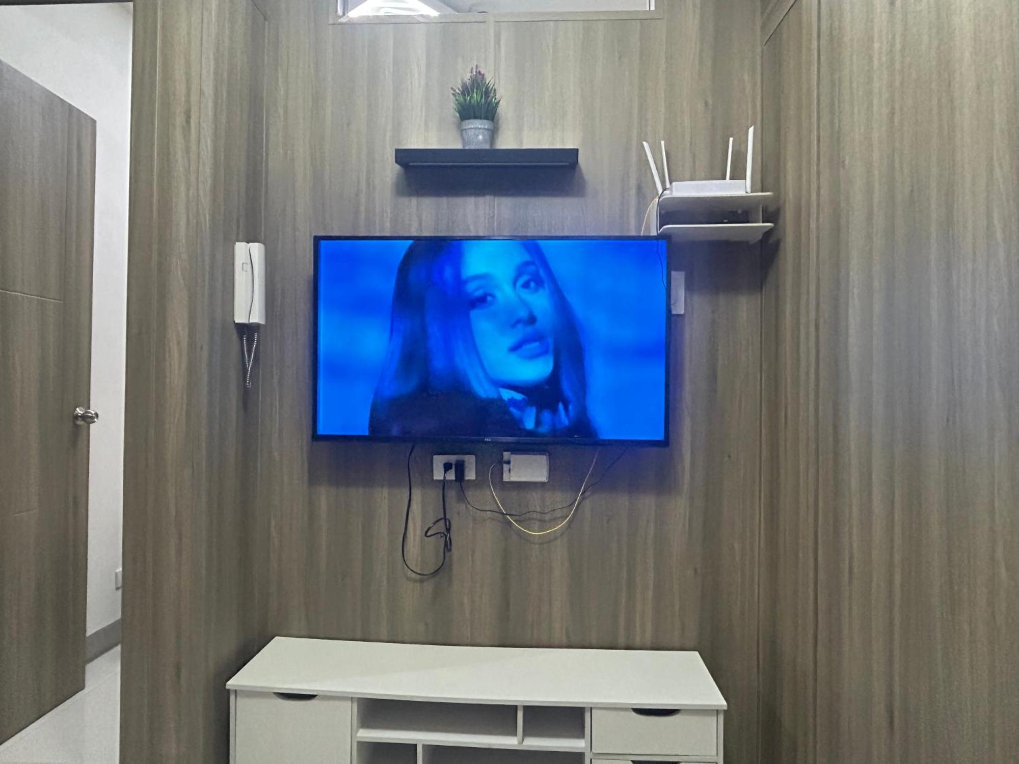 2Br Coast Residences Манила Екстериор снимка